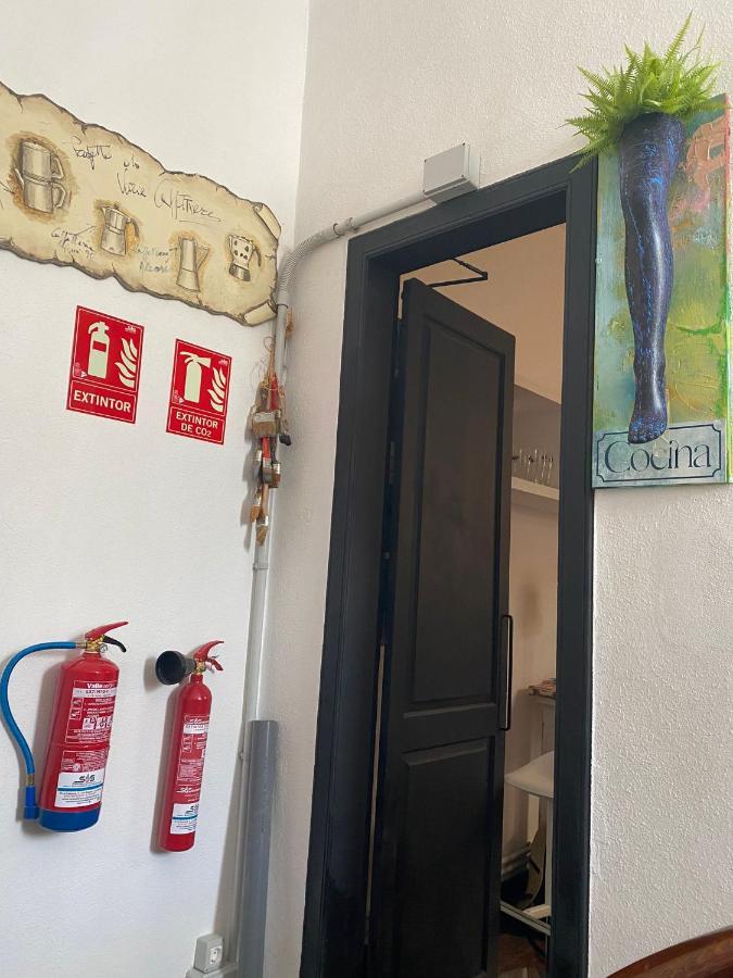 Tenerife Art Hostel ซานตาครูซ เด เตเนริเฟ ภายนอก รูปภาพ
